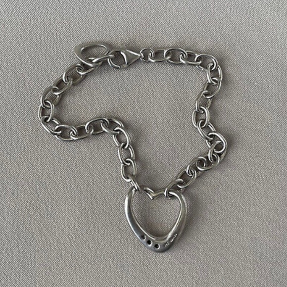 Hot Diamonds Heart Bracelet w/3 diamonds. The perfect Valentine’s Day gift 4 you - Picture 9 of 12